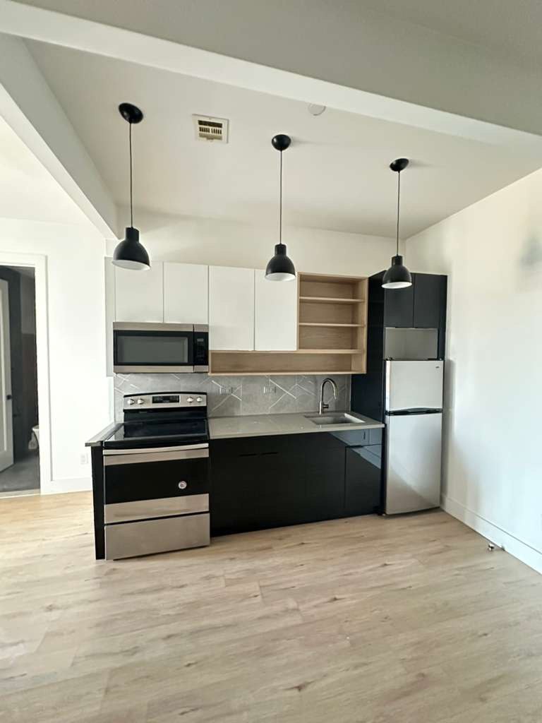 photo_2025-10-22_00-00-55