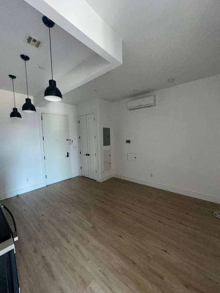 photo_2025-10-22_00-00-57